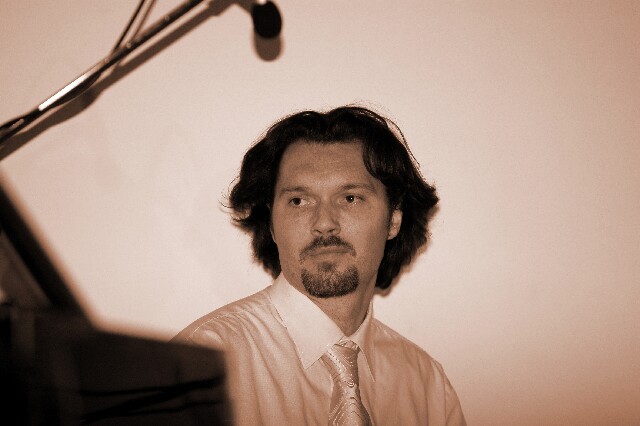 min 2006 12 15 beaune boogie 253 sepia